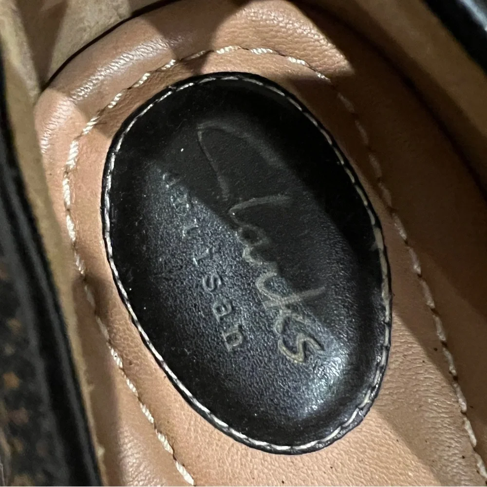 Clarks Real Fur Women’s Size 9M Dyed Cow Shoes Flats Black Brown Bow